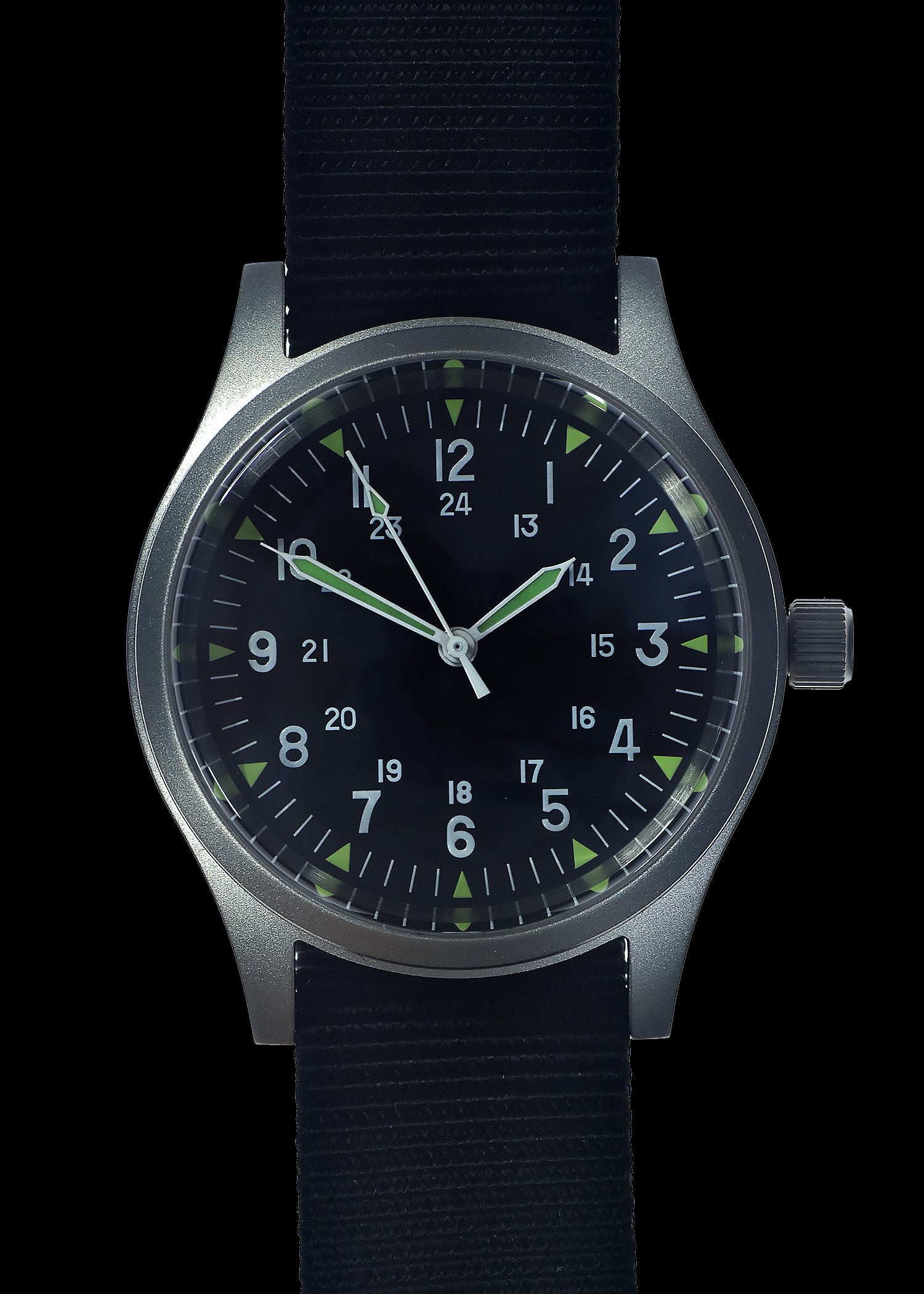 GG-W-113 U.S 1960s Pattern Automatic 100m/330ft Water Resistant Military Watch with Shatter and Scratch Resistant Sapphire Box Crystal